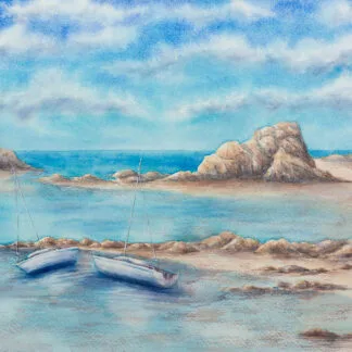 Watercolor painting inspired by the tides of Brittany, featuring boats resting in clear blue water among sunlit coastal rock formations.